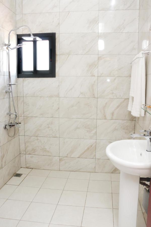 Hotel Laval أبيدجان المظهر الخارجي الصورة